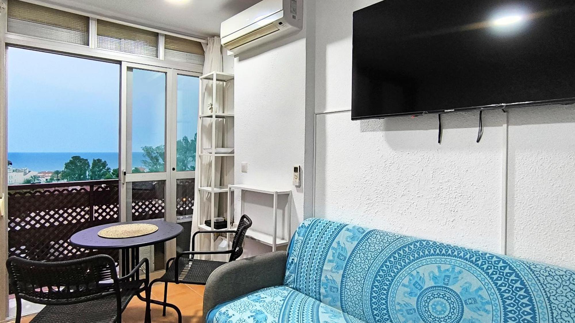Las Naciones Studio Apartment Benalmadena Luaran gambar